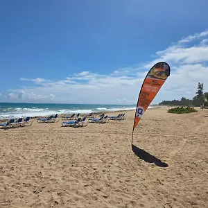 Luxurious Beachside 3-br San Juan